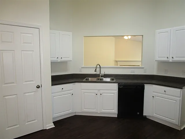 261 Carrington Way — Photo 3