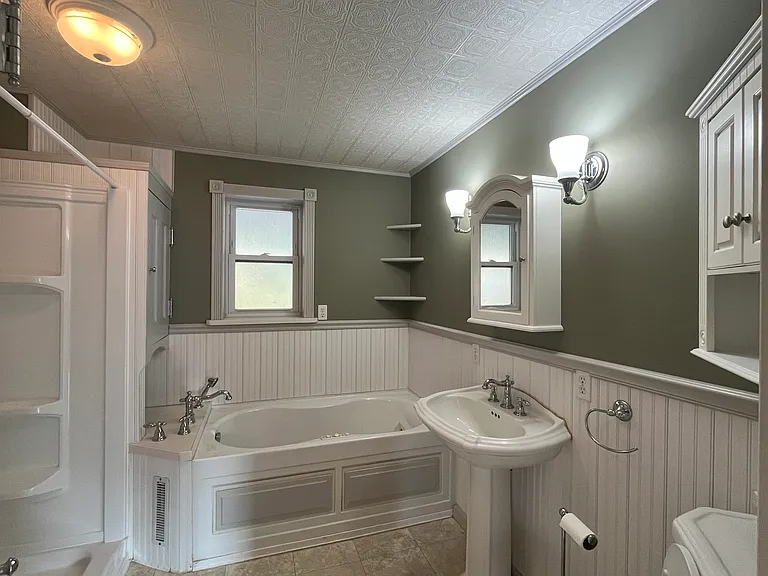 27 Woodland Rd — Photo 15