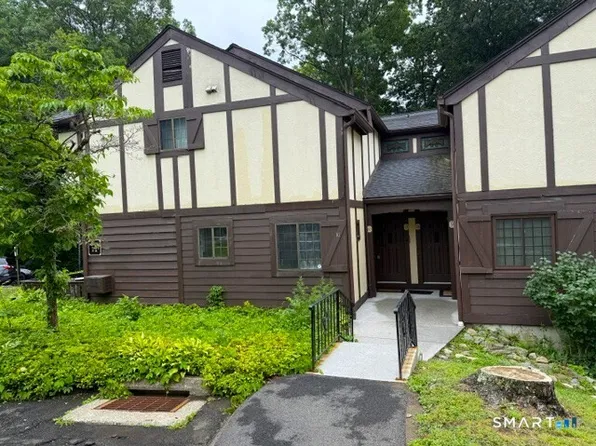 10 Tara Drive #10, Brookfield, CT 06804