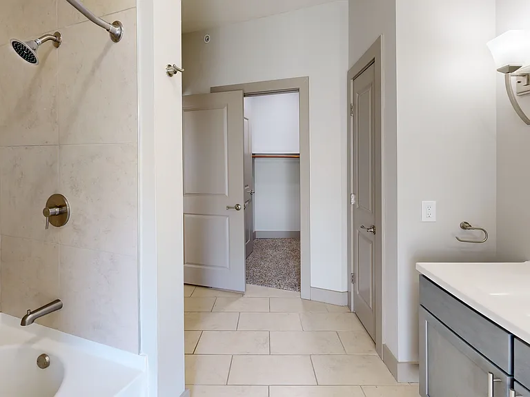 Latitude at Deerfield Crossing — Photo 87