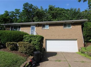224 Sharon Dr, Pittsburgh, PA 15221