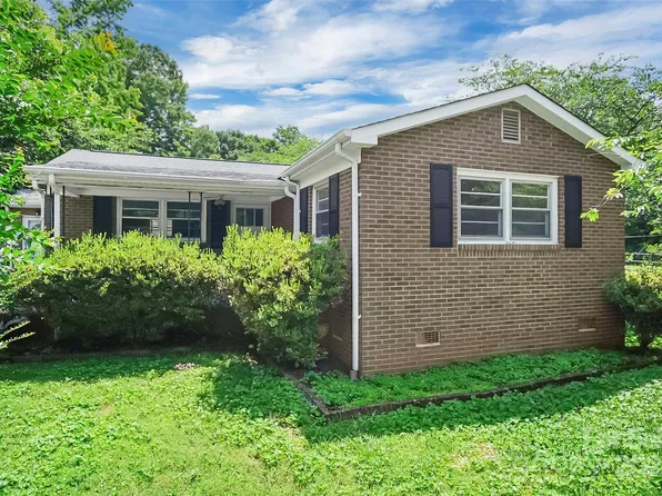 2215 Hodgin St, Gastonia, NC 28056