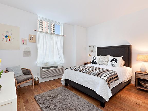 5th image of 226 50th Ave APT 5I