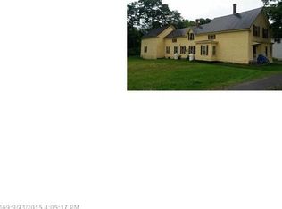 71 Main St, Bradley, ME 04411