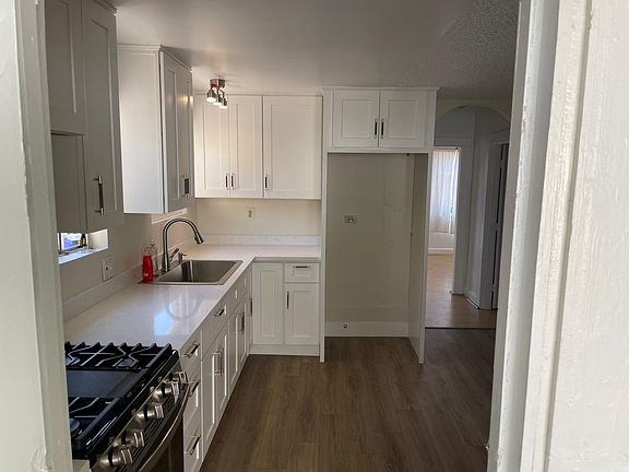 2nd image of 359 19th St