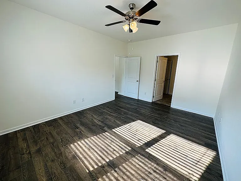 2467 Stream View Ln — Photo 3