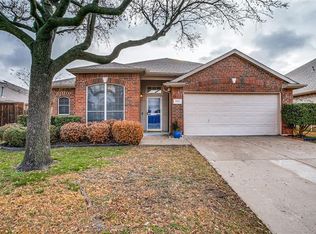 8368 Pipestone Dr, Fort Worth, TX 76137