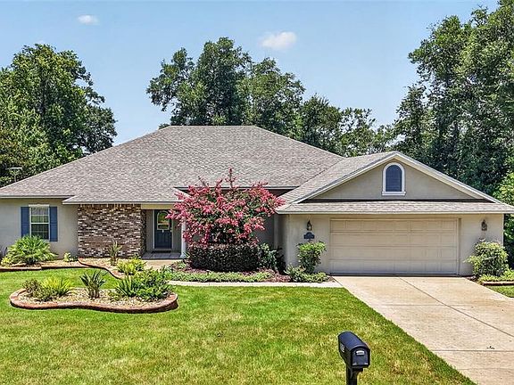 3rd image of 705 Hilltop Ct