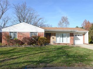 1133 Putter Ln, Saint Louis, MO 63132