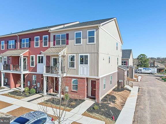 2nd image of 1807 Arch St #21E