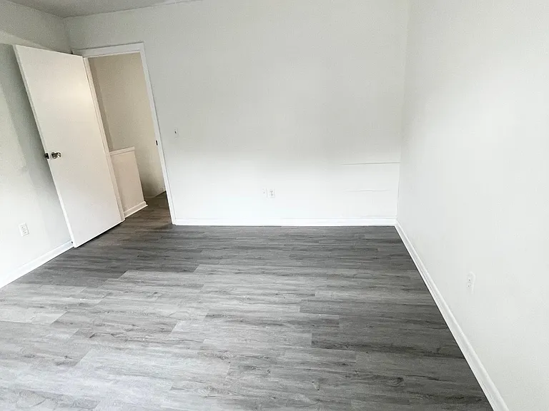 135 E Maynard Ave — Photo 12