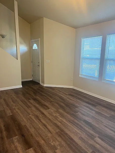 LIVING ROOM ENTRY
