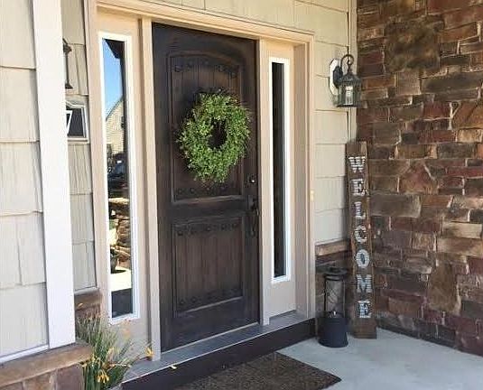 2nd image of 2877 Greenwich Ln
