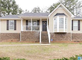 132 Twin Lakes Rd, Trussville, AL 35173