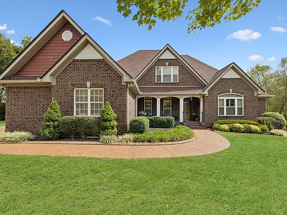 3rd image of 1006 Autumn Ridge Ct