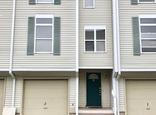 565 Newfield St APT 28, Middletown, CT 06457