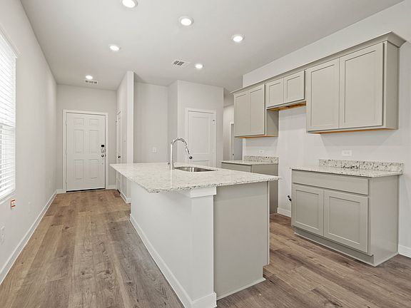 5th image of 16219 Globetrotter Ct