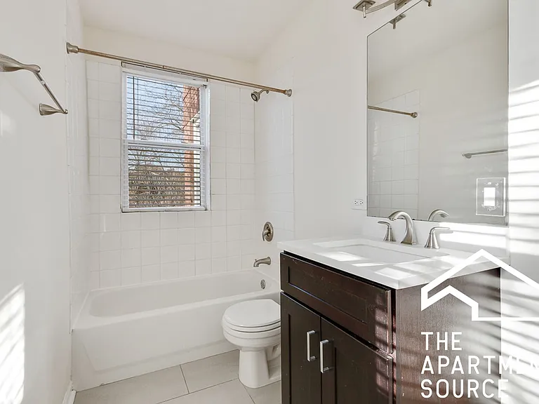 2530 W Leland Ave #1 — Photo 11