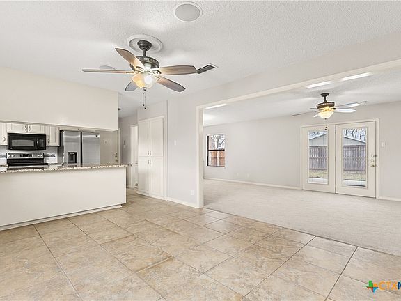 5th image of 610 Creek Dr