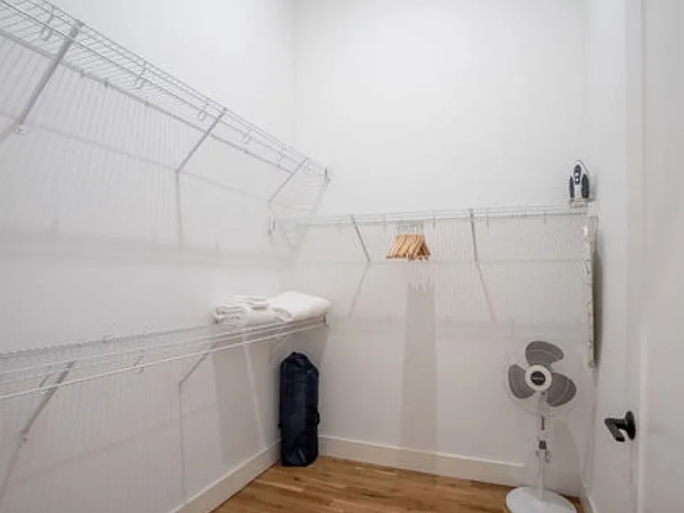 788 Bonaventure Ave NE — Photo 35
