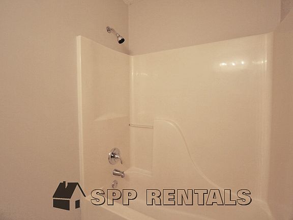3rd image of 839 Nottingham Dr