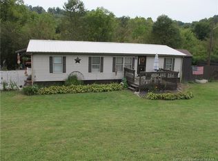 1018 W Water St, Borden, IN 47106