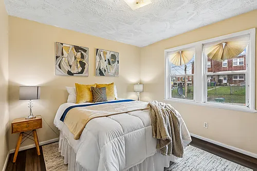 147 Denison St #1 Photo 1