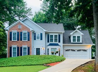 910 Wolf Springs Cv, Lawrenceville, GA 30043