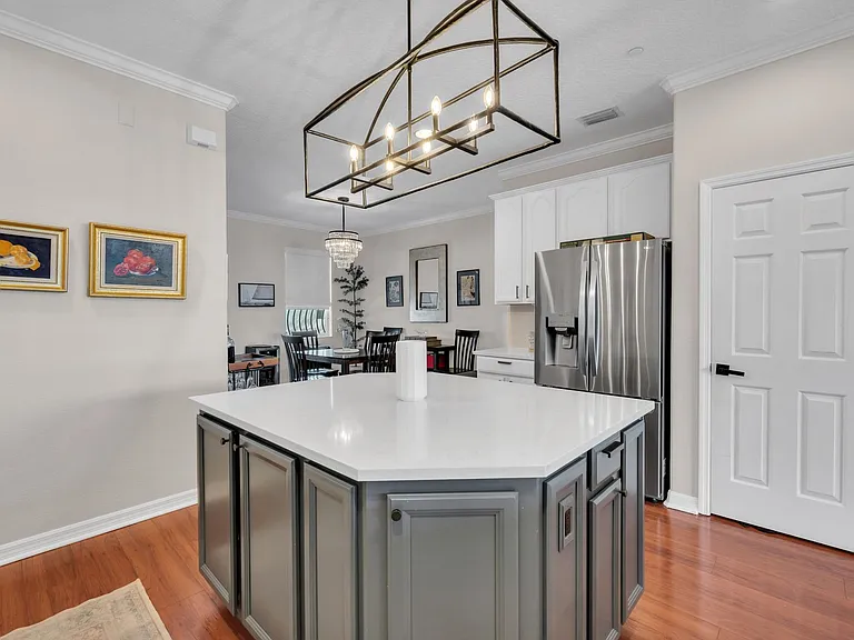 1127 Venetian Harbor Dr NE — Photo 12