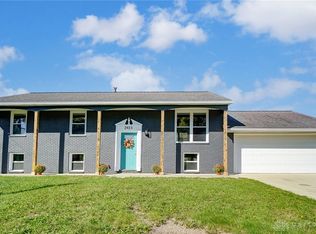 2923 Cavins Dr, Springfield, OH 45503