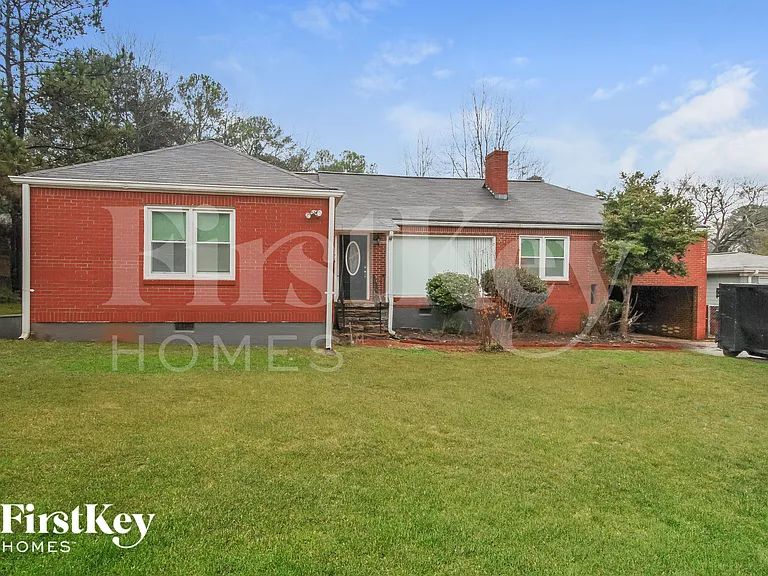 1648 Columbia Dr — Photo 1