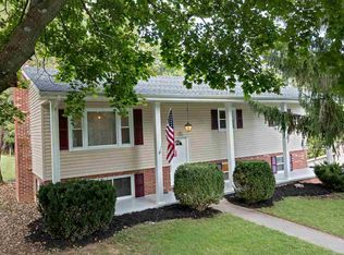 545 Hilltop Dr, Staunton, VA 24401