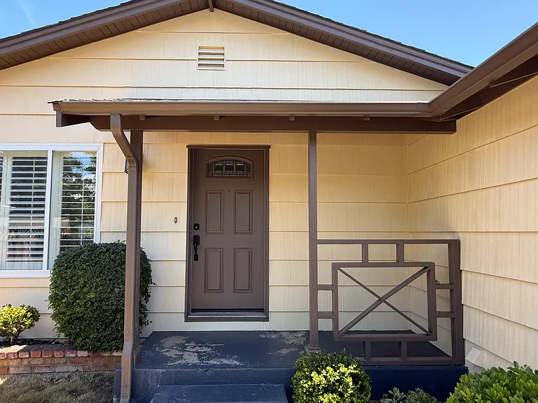 1651 Toledo Ct — Photo 13