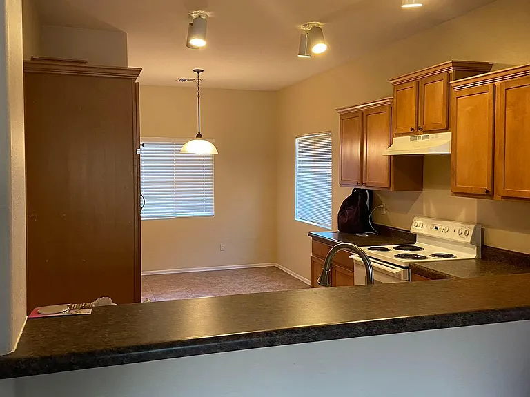 5207 W Glass Ln — Photo 4