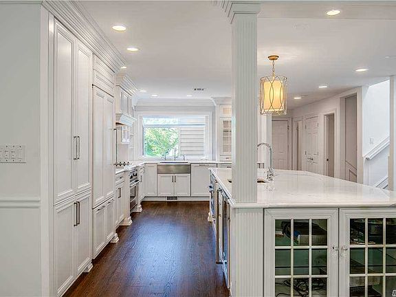 3rd image of 45 Pheasant Ln