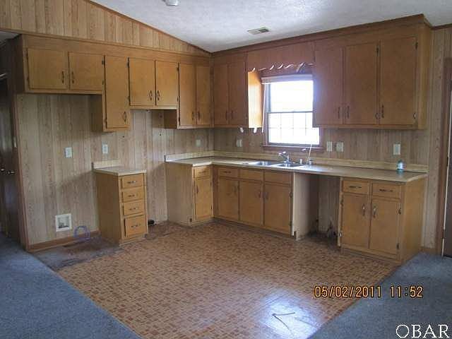 2nd image of 300 W 1st St