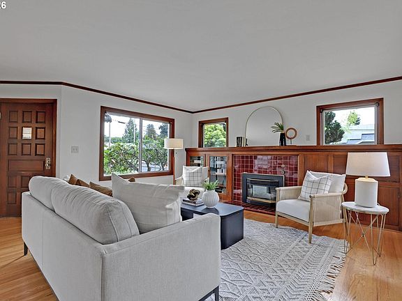 4th image of 2031 NE 58th Ave