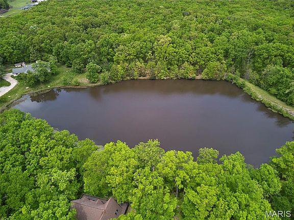 3rd image of 60 Lake Lawrence Ln