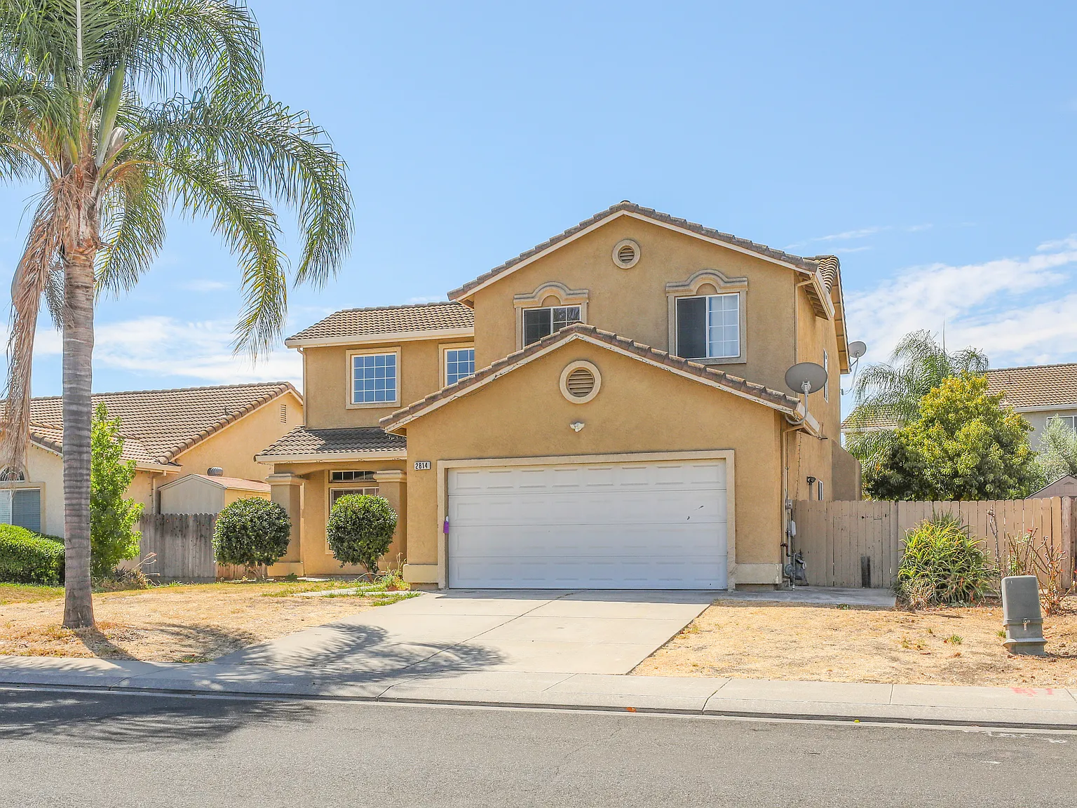 5 bed, 2168 sqft, $3,300 — Photo 3