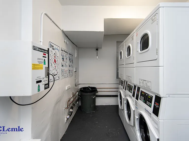 206 E 25th St #3FE — Photo 9