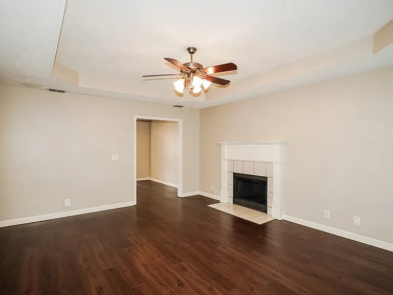 1231 Azure Way — Photo 3