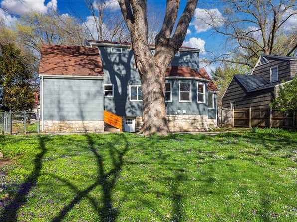 5232 Clark Dr, Roeland Park, KS 66205