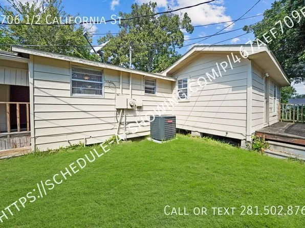 1706 1/2 California St, Baytown, TX 77520