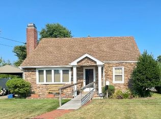 3347 3rd St, Oceanside, NY 11572