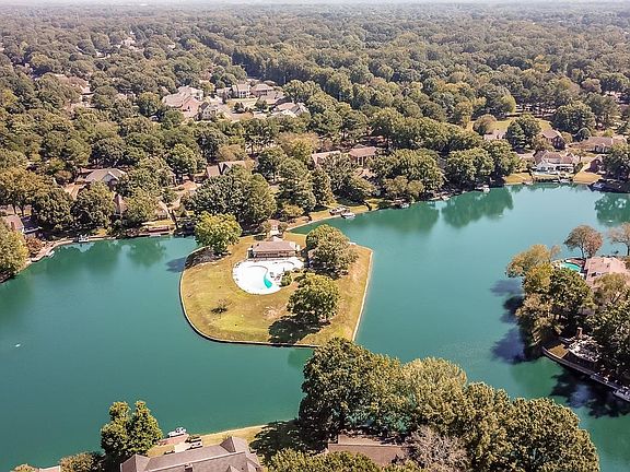 3rd image of 2178 E Glenalden Dr