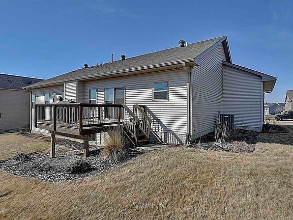 5th image of 309 Linden Ln