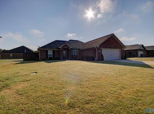 109 Hidden Br, Owens Cross Roads, AL 35763
