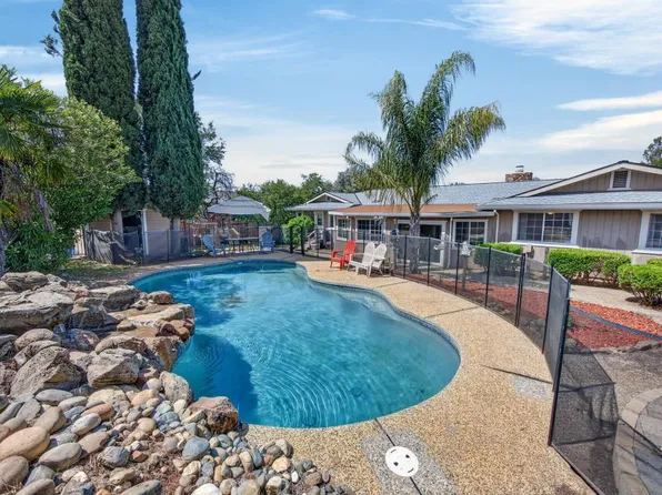 3561 Eagle View Dr, Cameron Park, CA 95682
