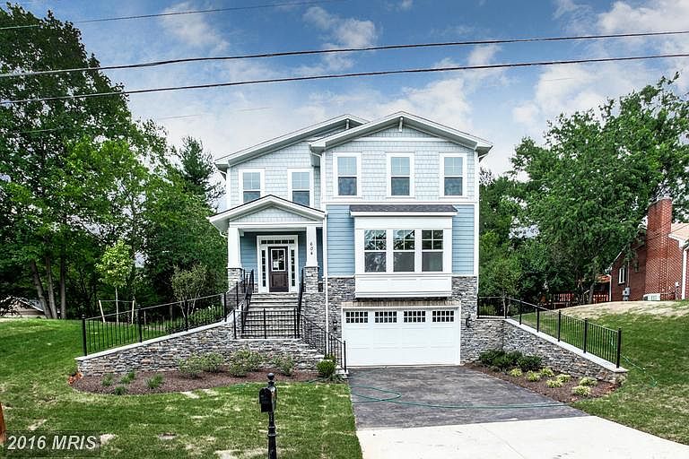 1st image of 604 John Marshall Dr NW