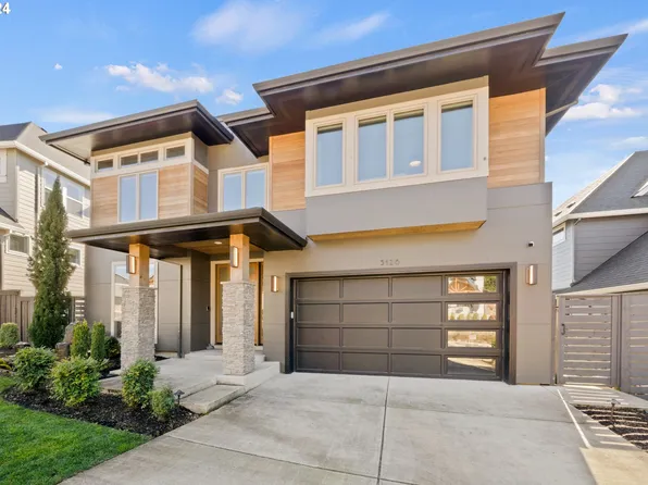 5126 Heron Dr, West Linn, OR 97068